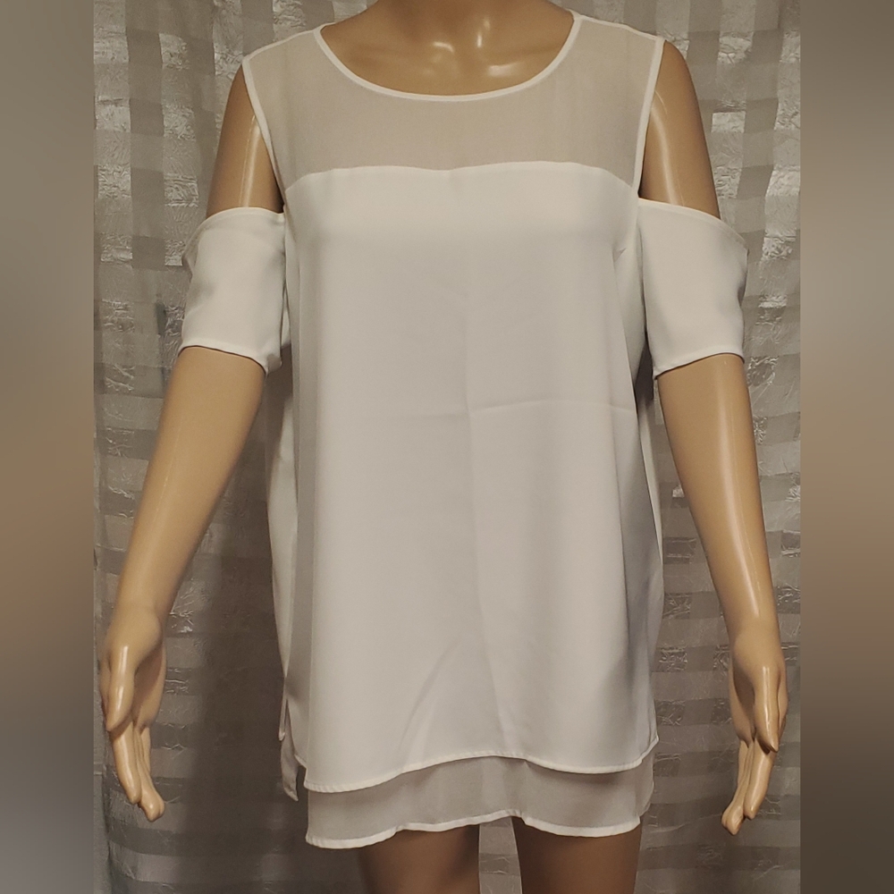 Calvin Klein, Elegant Cream &  Sheer Cold Shoulder Women's Top.  Size L.